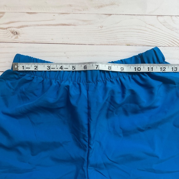 Pre-Owned Running Shorts | Women's Size Medium | Excellent Condition - Picture 2 of 7